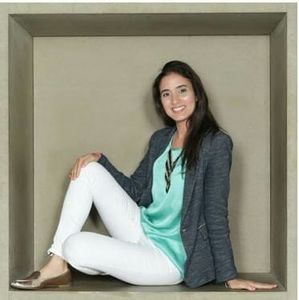 Meet your Posher, Yinet maría